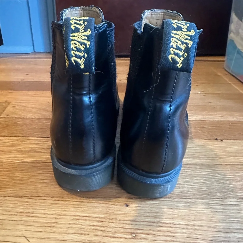 Dr Martens  Women's Size 7